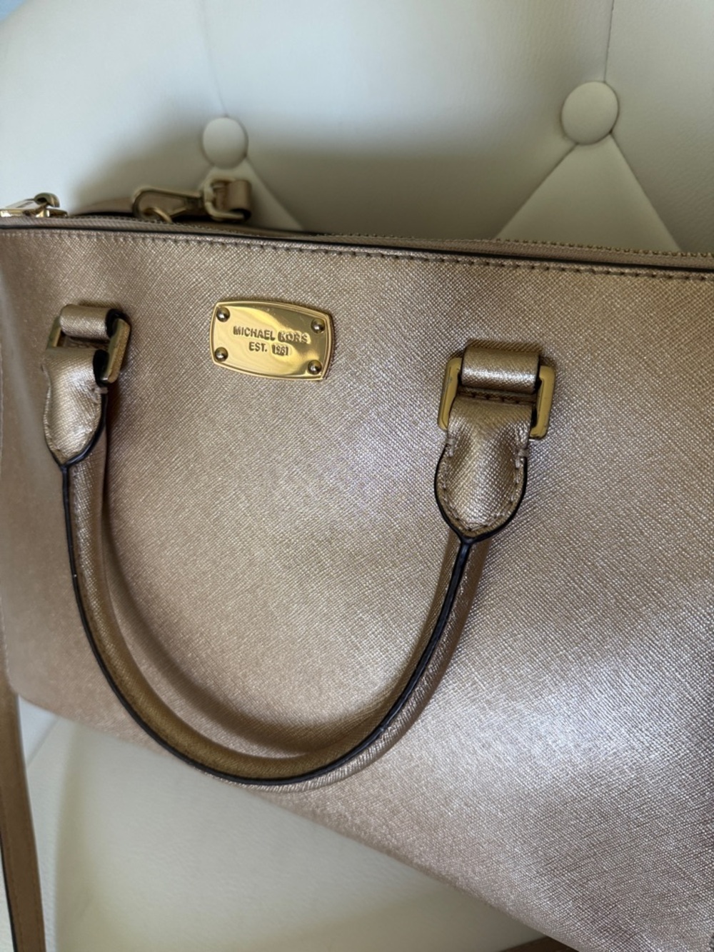 Michael Kors Kellen Metallic Gold Satchel with Gold Hardware - Picture 5 of 16